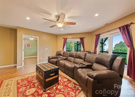 72 Tadpole Lane Waynesville NC 28785