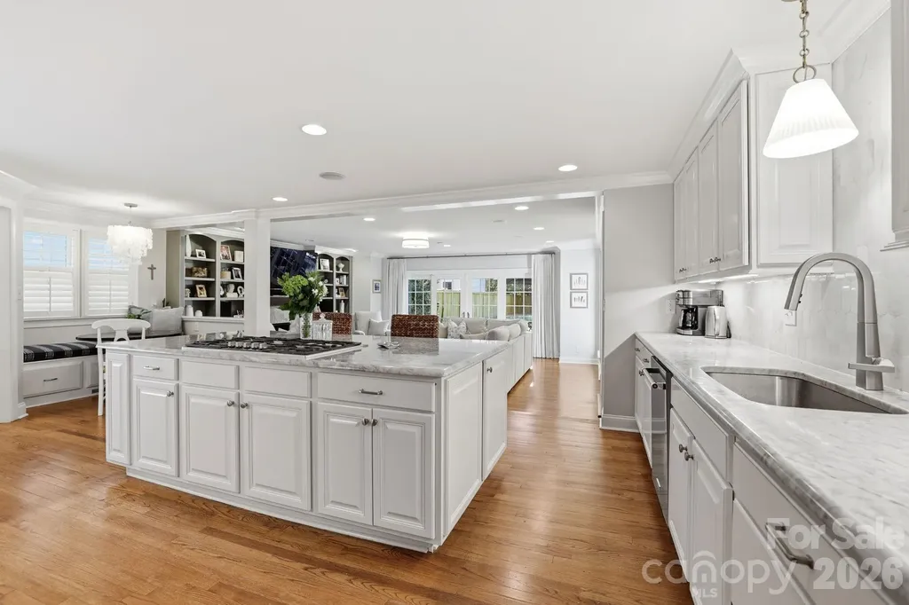 2927 Somerset Drive Charlotte NC 28209