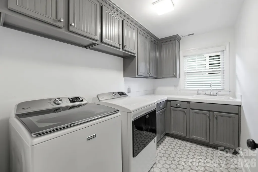 2927 Somerset Drive Charlotte NC 28209