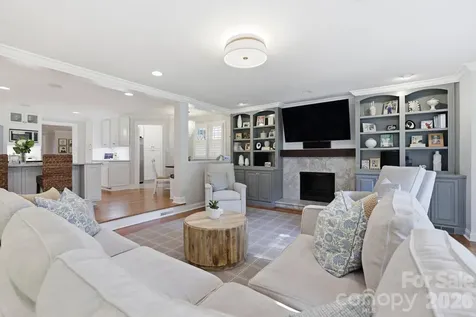 2927 Somerset Drive Charlotte NC 28209