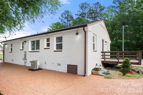 2123 Pinedell Avenue Monroe NC 28110