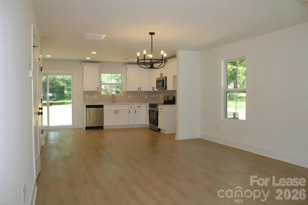 562 W Park Avenue Mooresville NC 28115