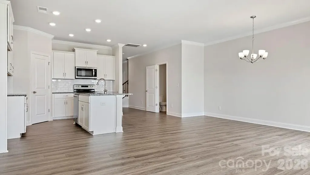 380 Creekview Road Hendersonville NC 28792