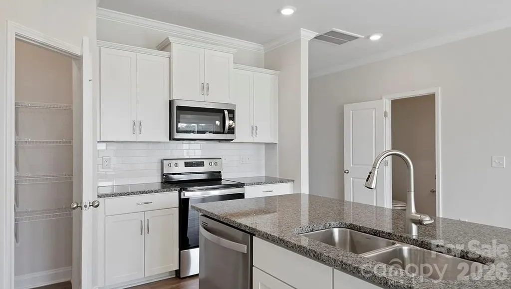 380 Creekview Road Hendersonville NC 28792