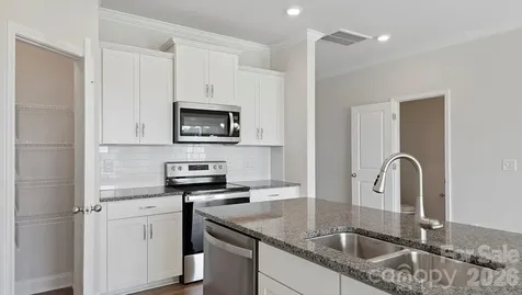 380 Creekview Road Hendersonville NC 28792