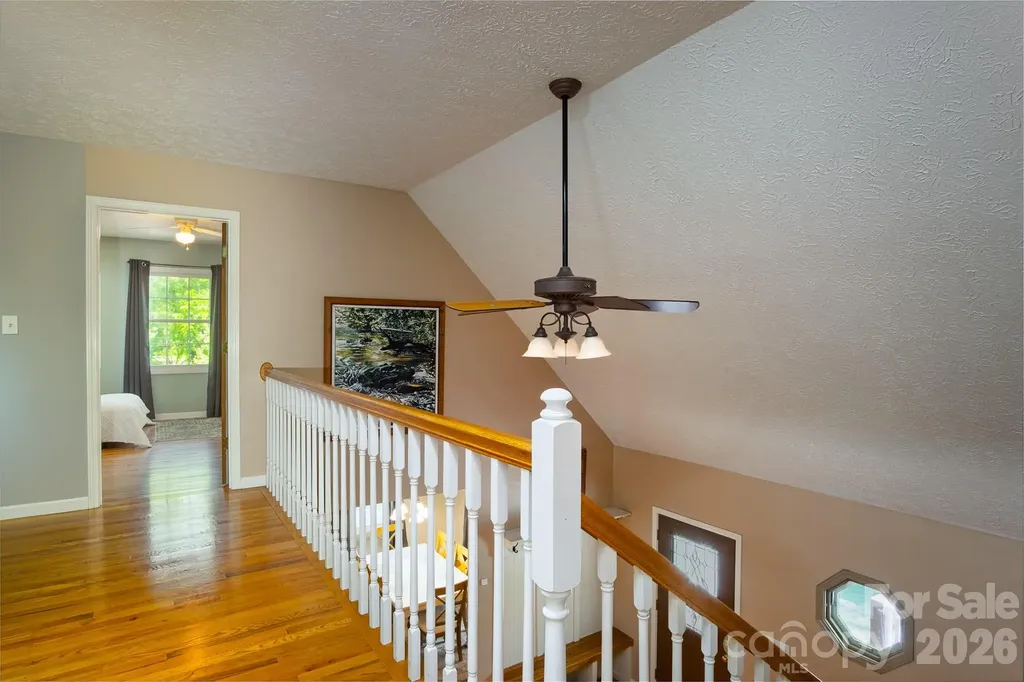 17 Squires Lane Candler NC 28715