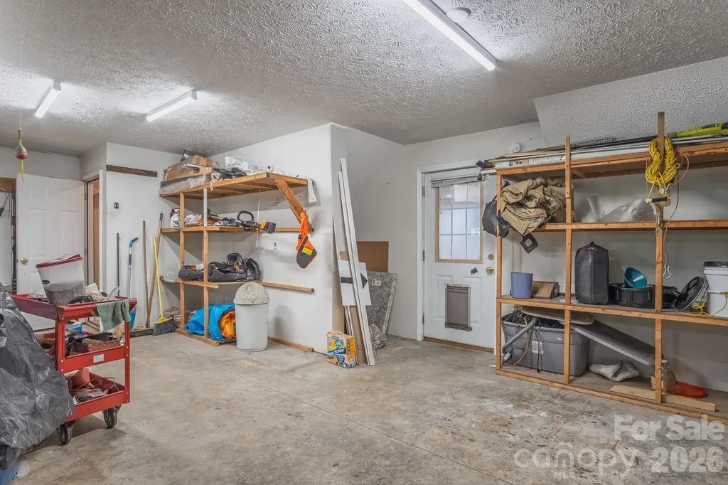 17 Squires Lane Candler NC 28715