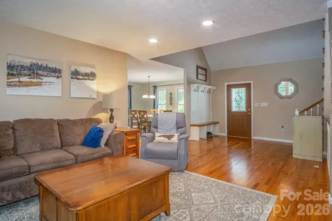 17 Squires Lane Candler NC 28715