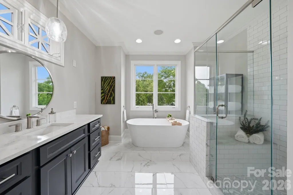 1120 Chollywood Drive Charlotte NC 28211