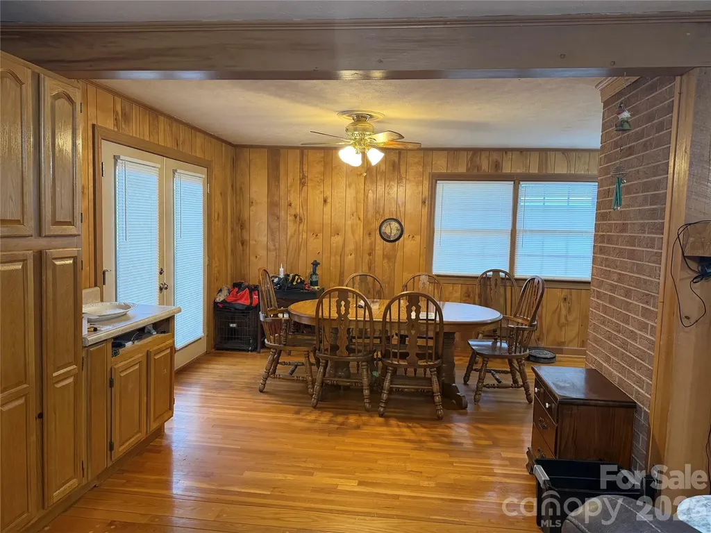 277 & 275 Hilltop Street Hudson NC 28638