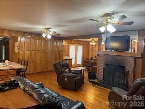 277 & 275 Hilltop Street Hudson NC 28638