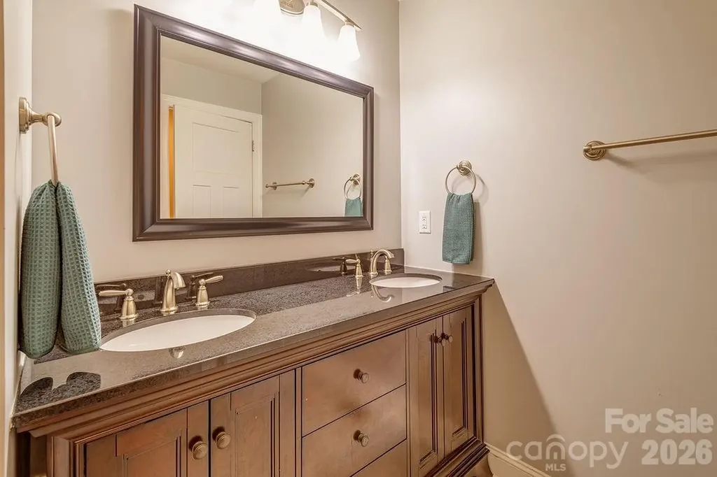 20 Plemmons Street Asheville NC 28806