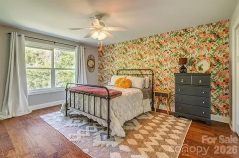 20 Plemmons Street Asheville NC 28806