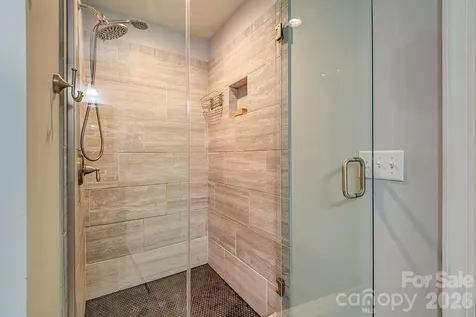 20 Plemmons Street Asheville NC 28806