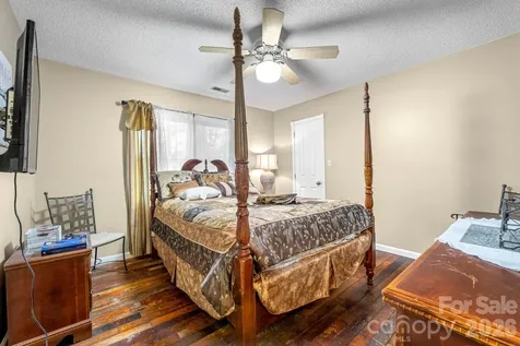 2133 Highland View Lane Charlotte NC 28214