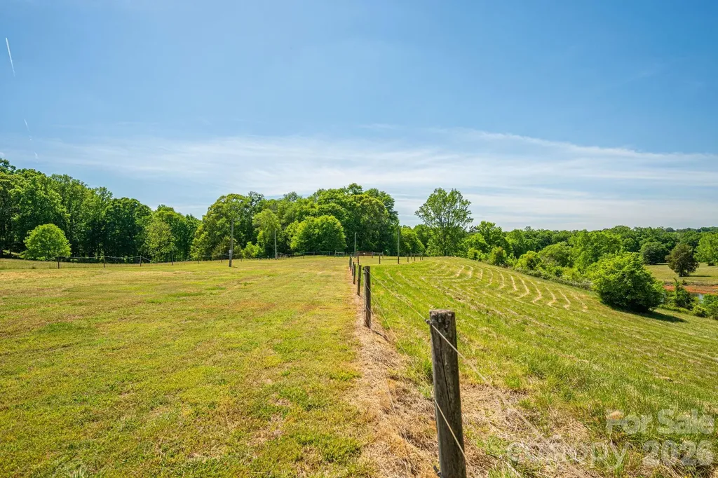 1327 Startown Road Lincolnton NC 28092