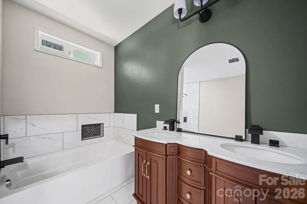 908 S Jackson Street Salisbury NC 28144
