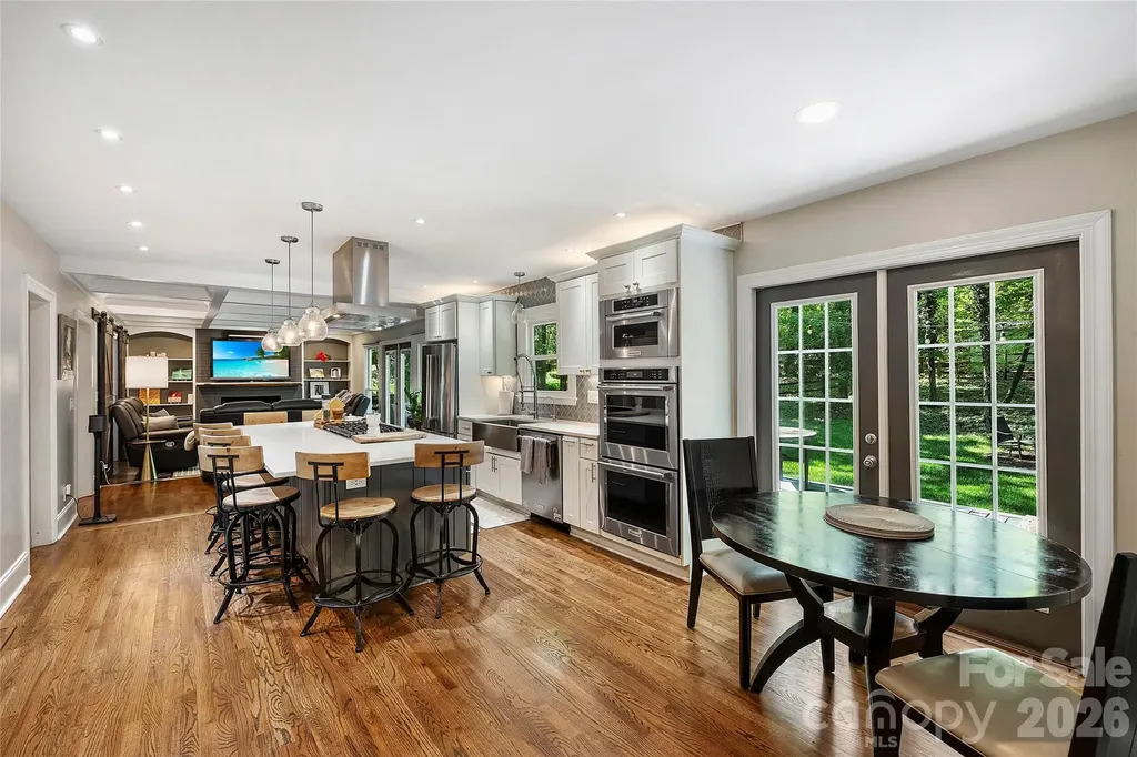 5525 Lancelot Drive Charlotte NC 28270