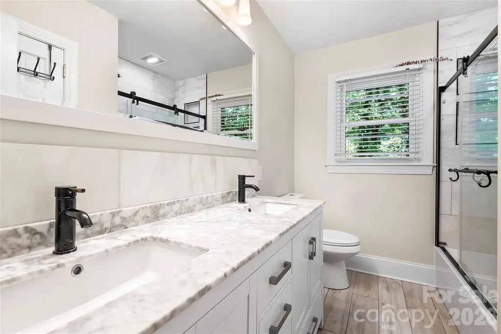 5525 Lancelot Drive Charlotte NC 28270