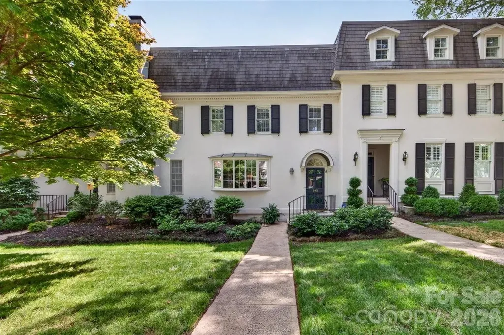 202 Perrin Place Charlotte NC 28207