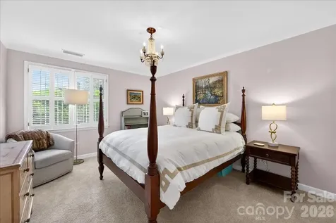 202 Perrin Place Charlotte NC 28207