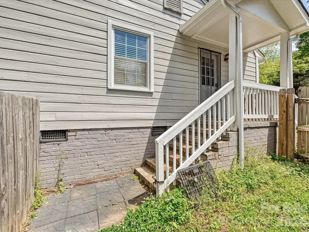 115 N Gardner Avenue Charlotte NC 28216