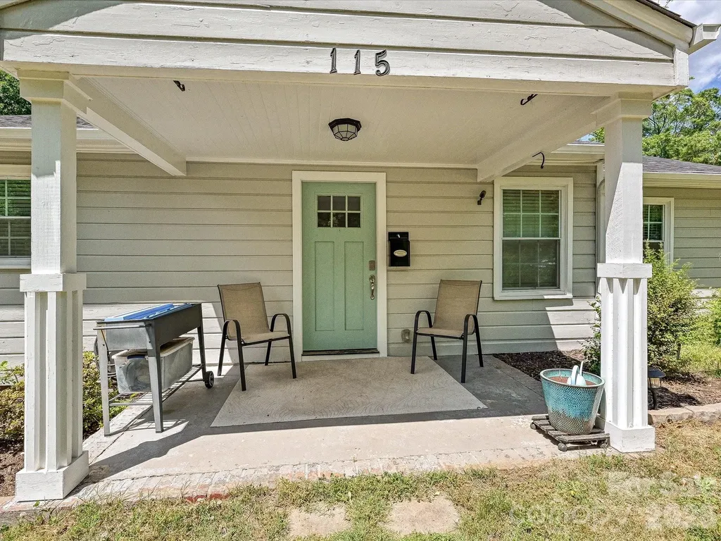 115 N Gardner Avenue Charlotte NC 28216