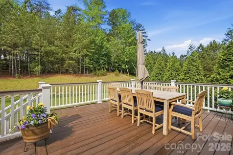 10706 Anglesey Court Charlotte NC 28278