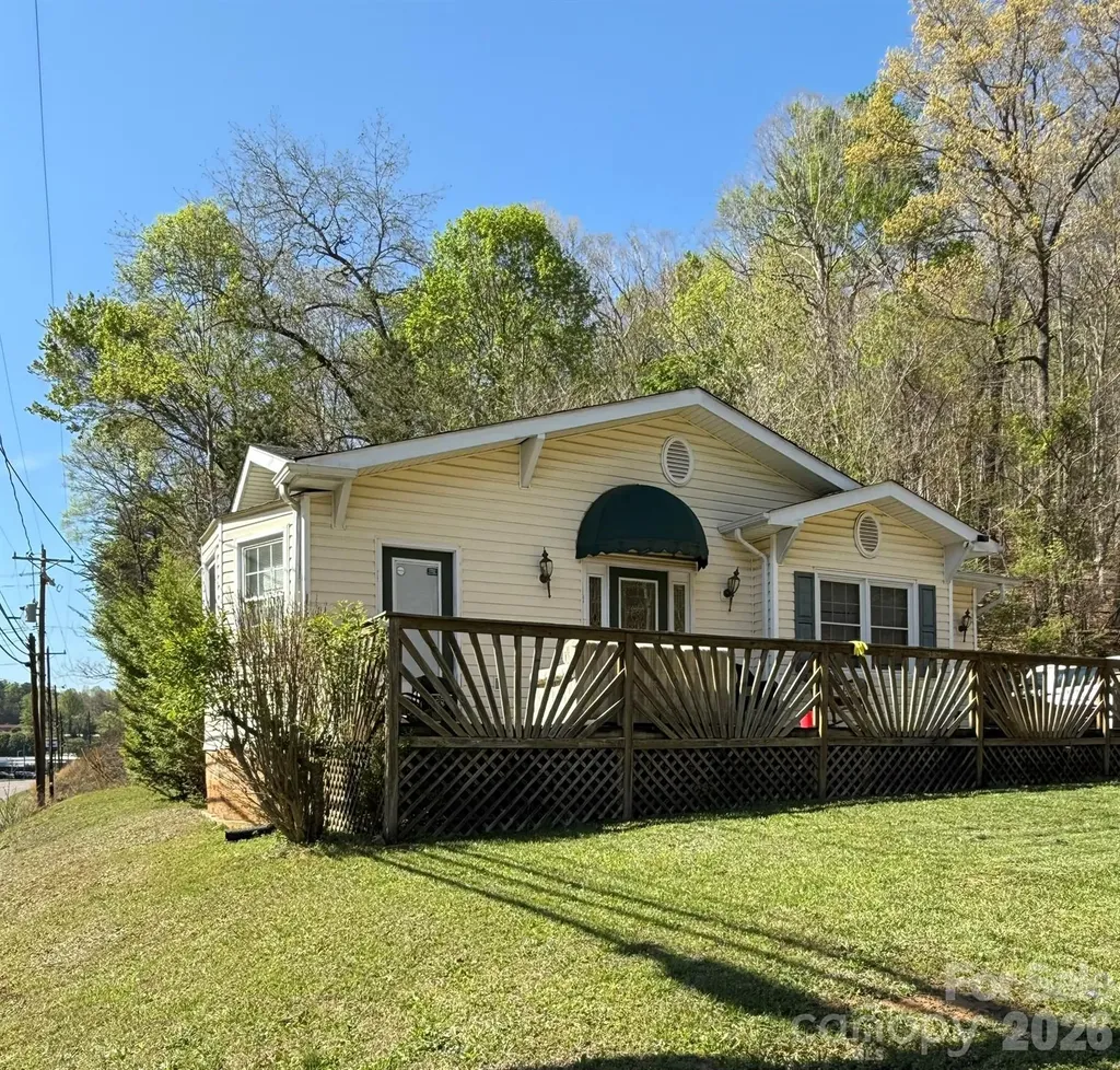 880 N Main Street Marion NC 28752