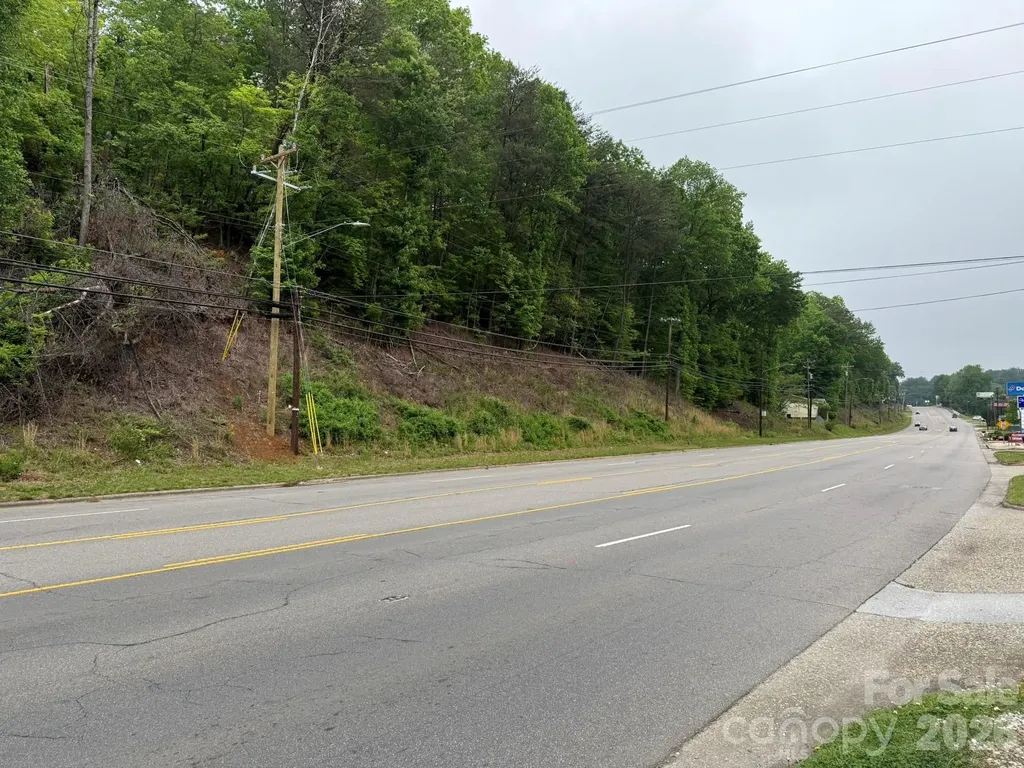 880 N Main Street Marion NC 28752