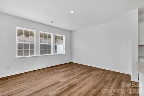 8121 Old Dowd Road Charlotte NC 28214