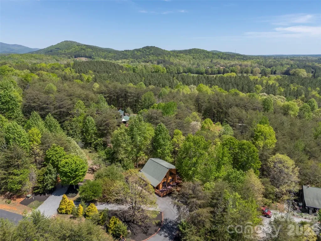125 Pine Ridge Drive Bostic NC 28018