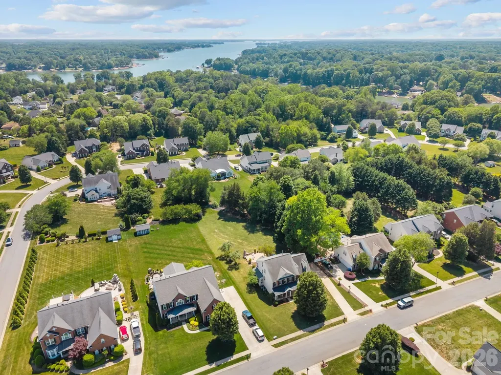 125 Sundown Cove Drive Mooresville NC 28117