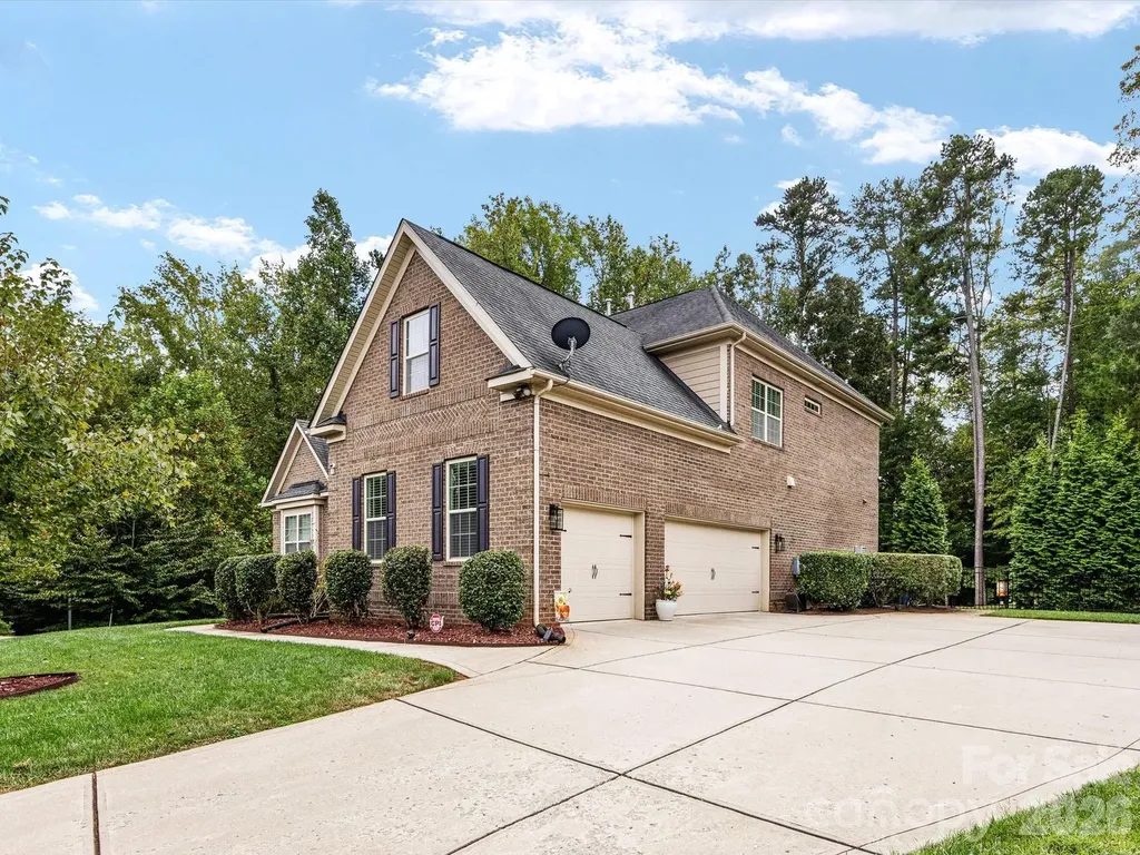 9311 Scorpio Lane Mint Hill NC 28227