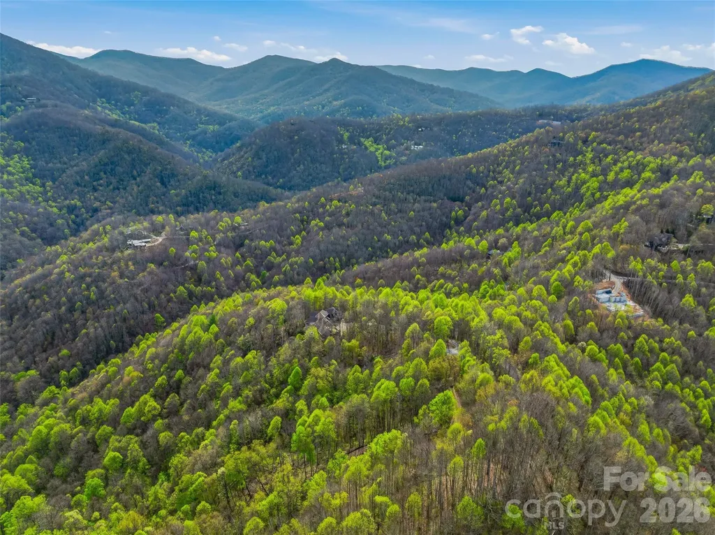 #227 Flying Dutchman Road Sylva NC 28779