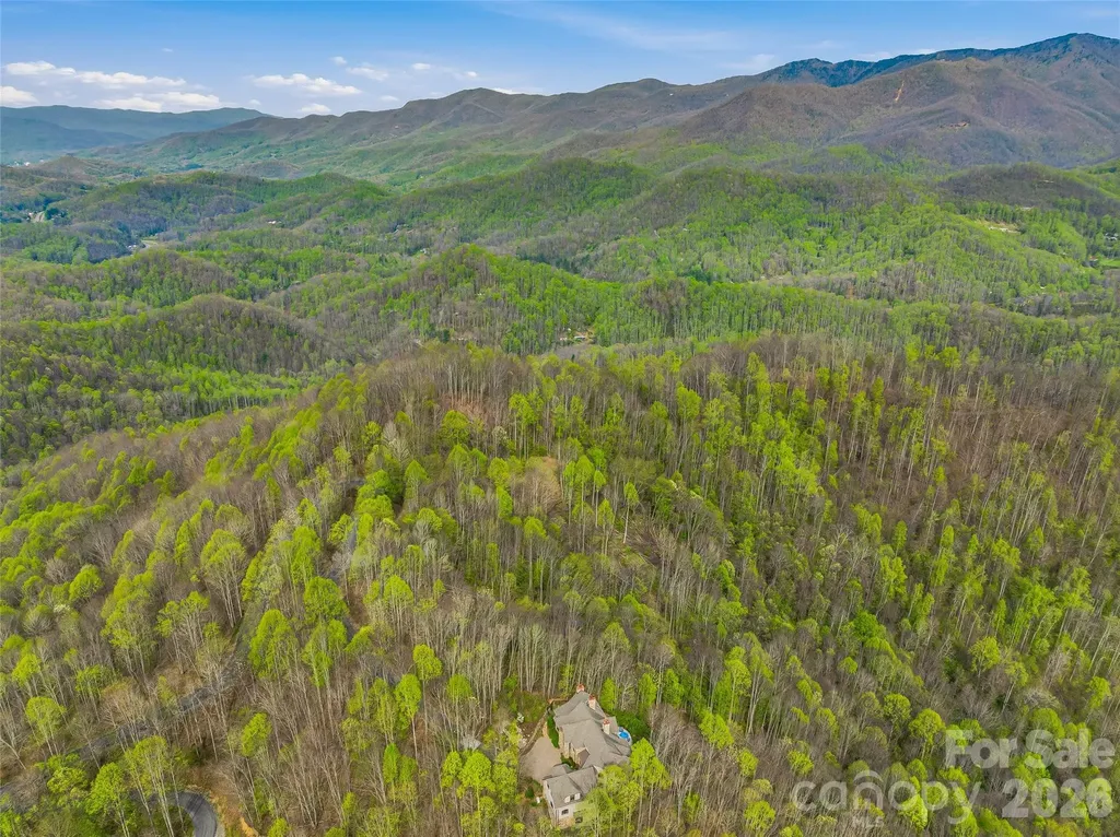 #227 Flying Dutchman Road Sylva NC 28779