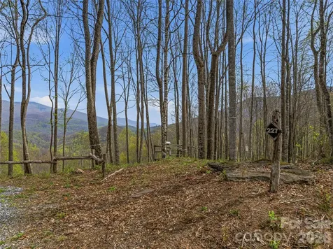 #227 Flying Dutchman Road Sylva NC 28779