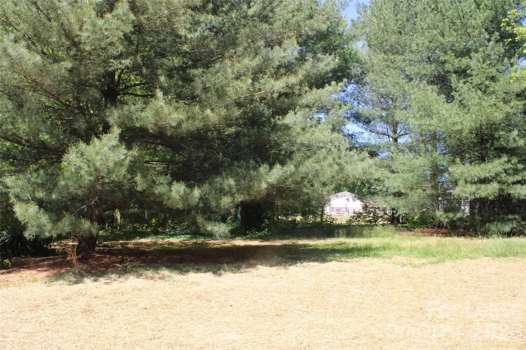 562 W Park Avenue Mooresville NC 28115