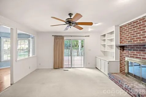 5636 Ivygate Lane Charlotte NC 28226