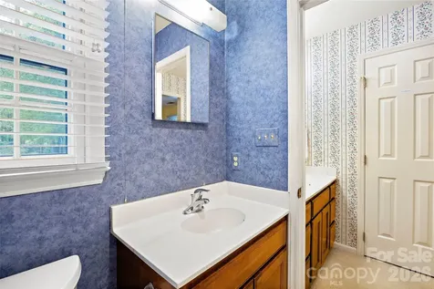 5636 Ivygate Lane Charlotte NC 28226