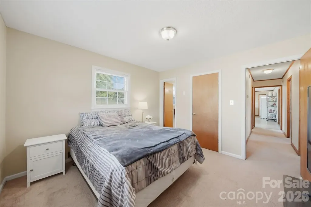184 Edgegreen Court Taylorsville NC 28681