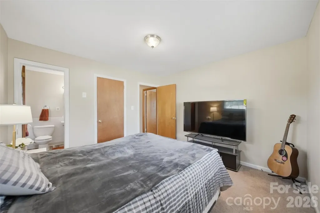 184 Edgegreen Court Taylorsville NC 28681