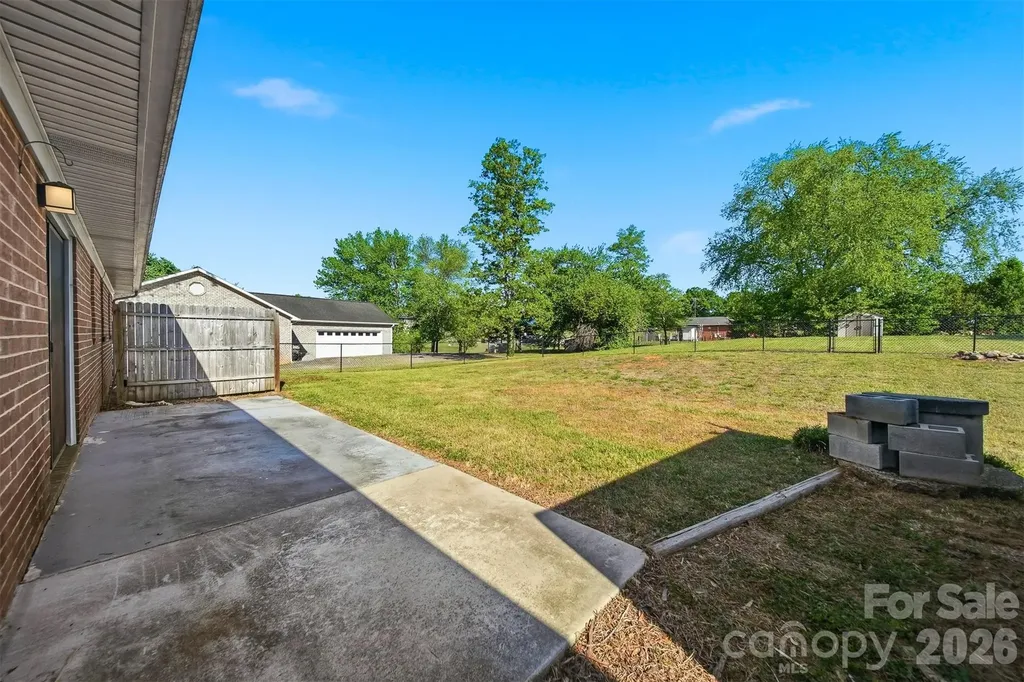 184 Edgegreen Court Taylorsville NC 28681