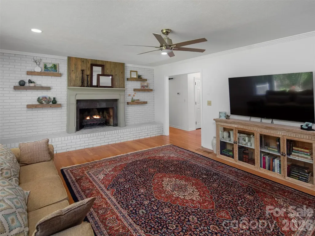304 Wood Dale Drive Hendersonville NC 28791