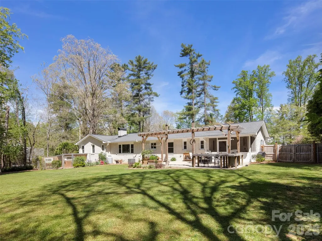 304 Wood Dale Drive Hendersonville NC 28791