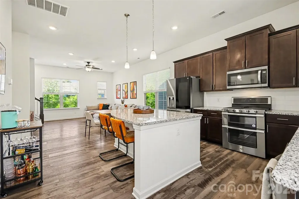 9431 Ainslie Downs Street Charlotte NC 28273