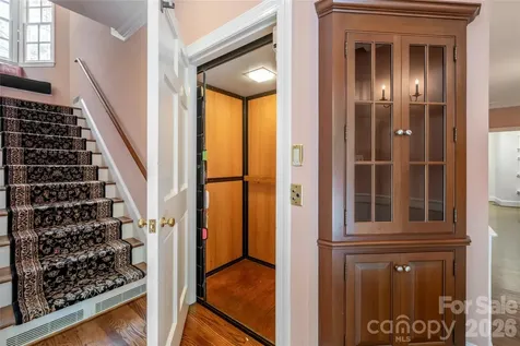 14 Brookside Road Asheville NC 28803