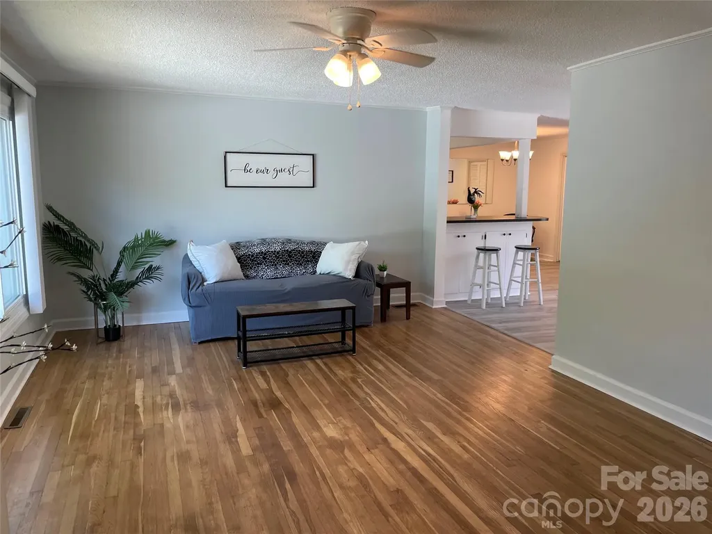 1748 Old West Lane Gastonia NC 28052