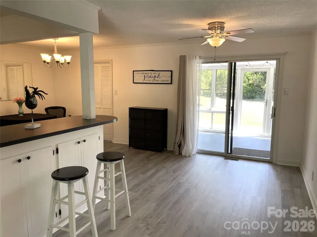 1748 Old West Lane Gastonia NC 28052