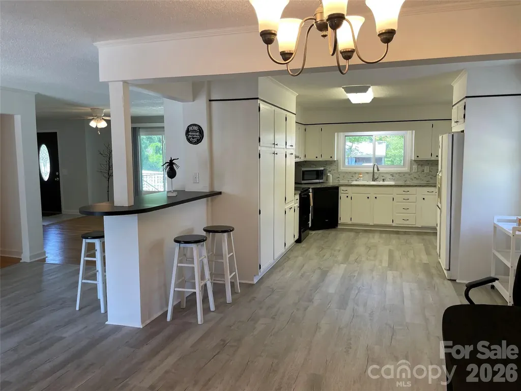 1748 Old West Lane Gastonia NC 28052